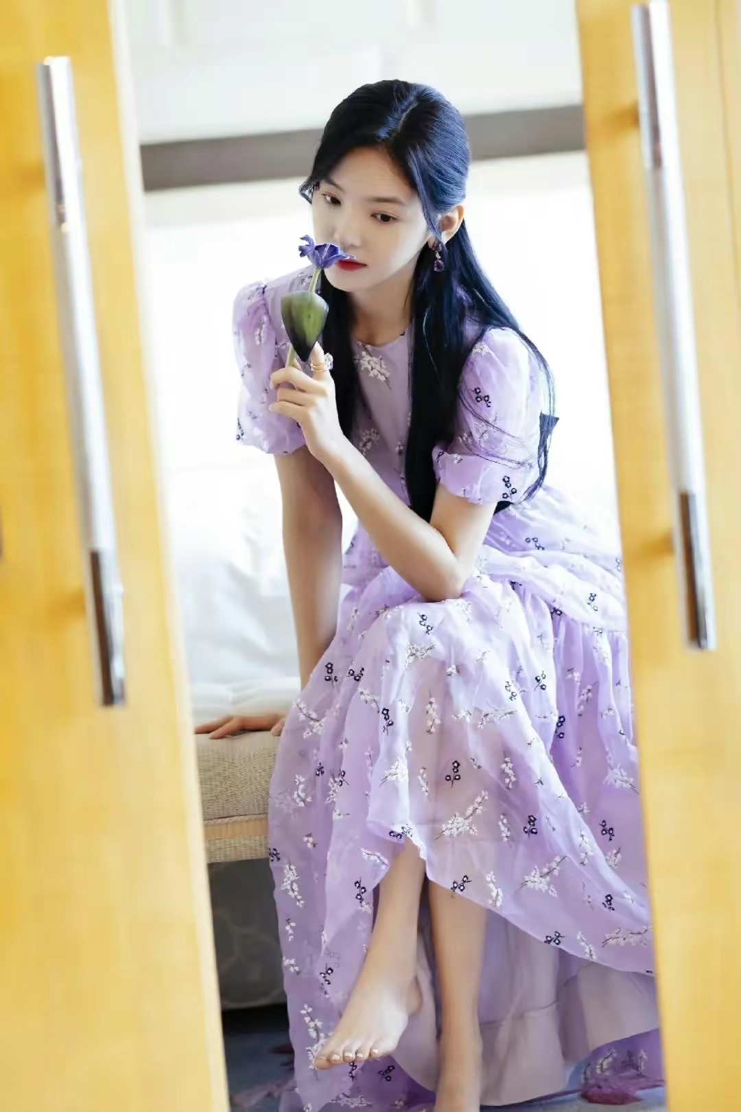 章若楠紫色长裙写真插图